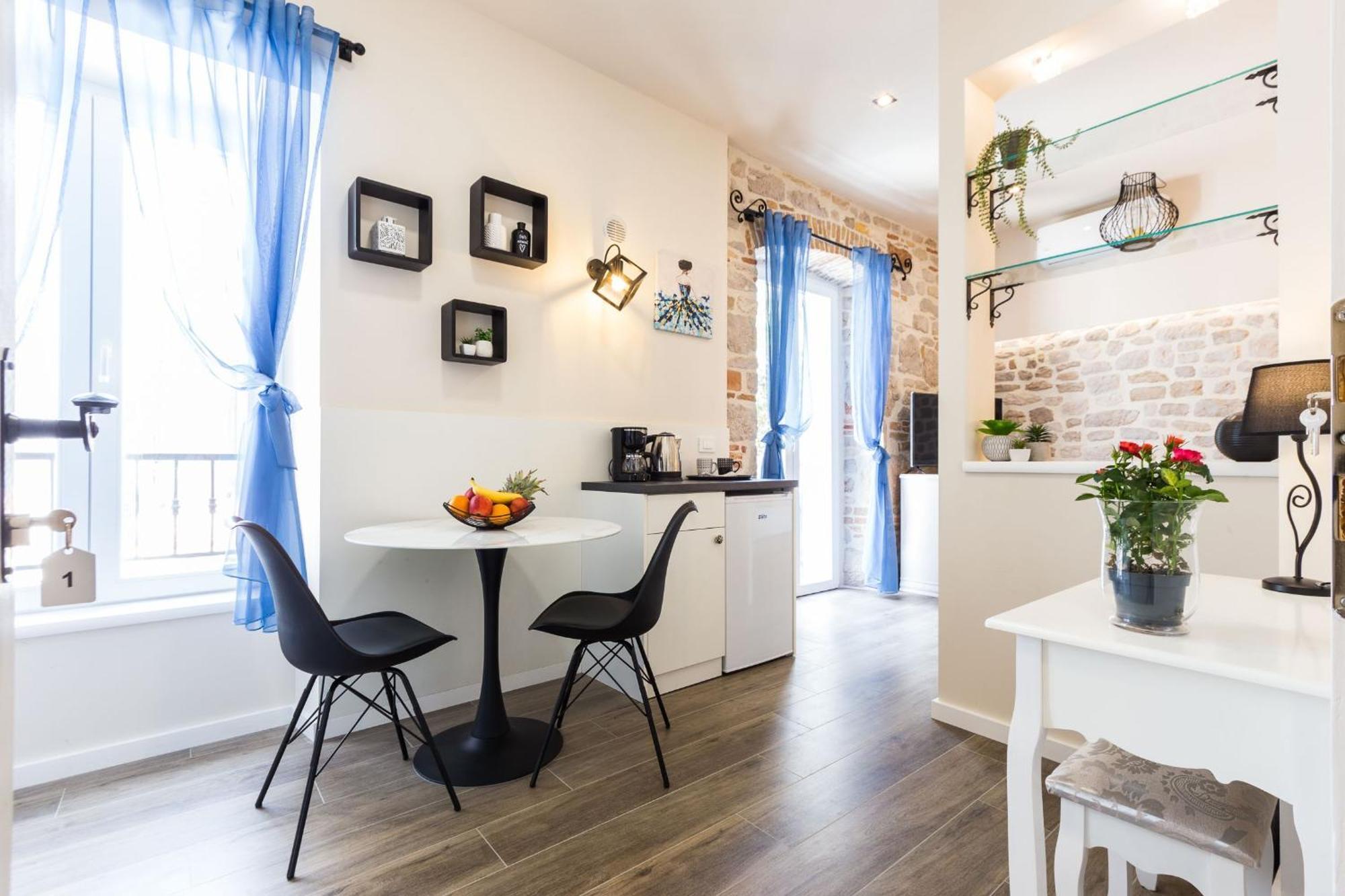 Angie Central Rooms Zadar Habitación foto